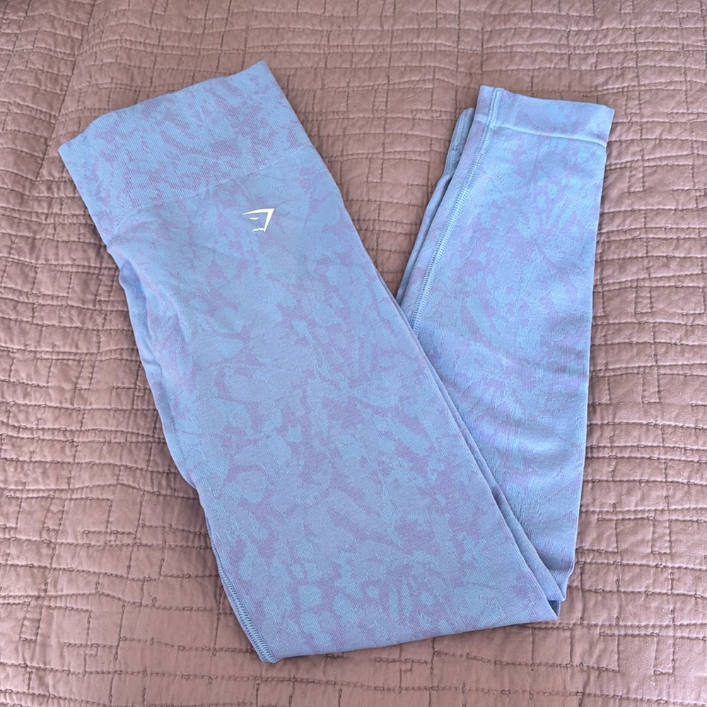 Gym shark leggings